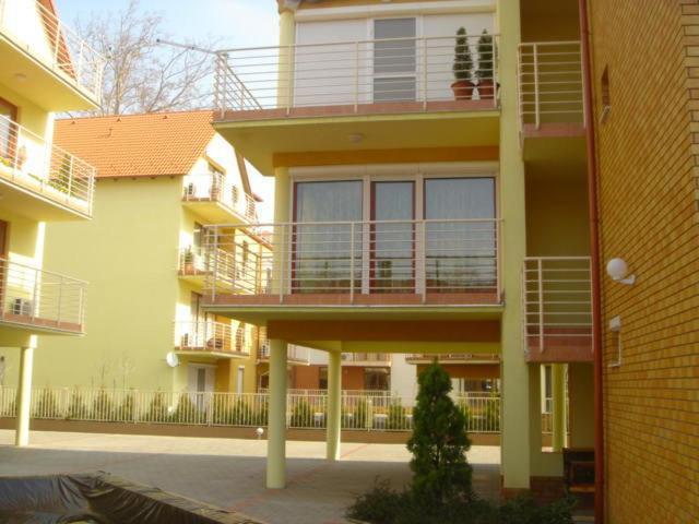 Jano Apartman Сиофок Екстериор снимка
